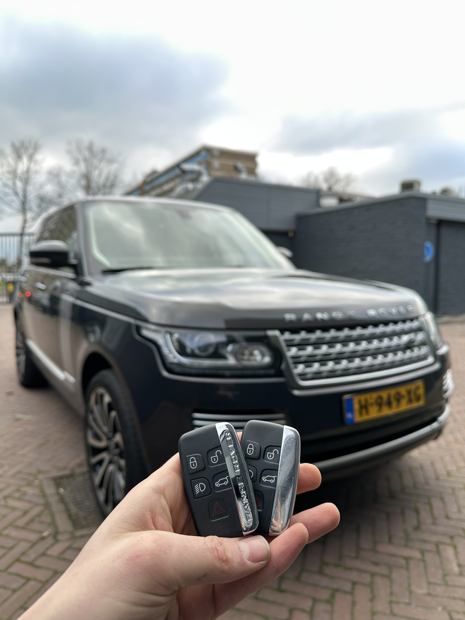 Range Rover, autosleutel bijgemaakt en geprogrammeerd